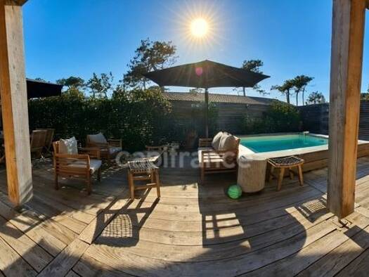 Maison à vendre 1 270 000 € 10 pièces 7 chambres 196 m² 532 m² de terrain Lacanau 33680