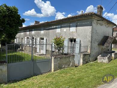 Maison à vendre 159 900 € 5 pièces 1 chambre 110 m² 6 067 m² de terrain Bougneau 17800