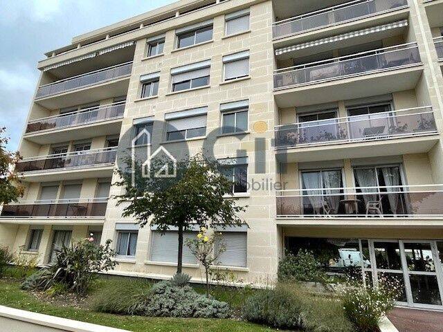 Maison à louer, 40m², SAINT MAUR DES FOSSES