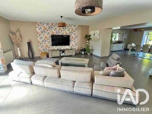 Maison à vendre 377 000 € 5 pièces 4 chambres 189 m² 1 770 m² de terrain Miniac-Morvan 35540