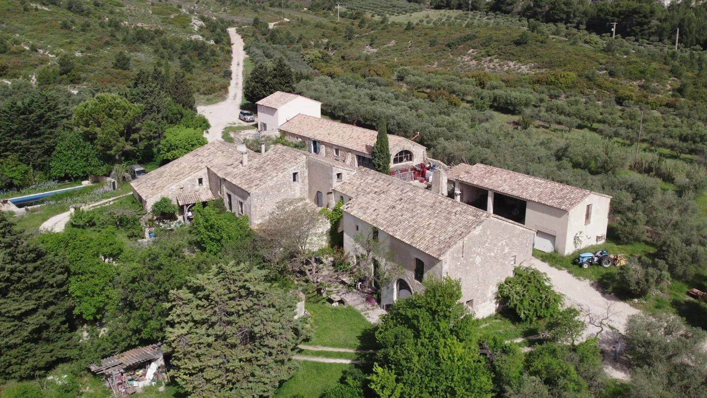 Maison à vendre, 700m², MOURIES