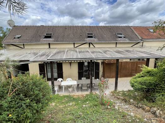 Maison à vendre 229 000 € 6 pièces 3 chambres 122 m² 1 360 m² de terrain Cambronne-lès-Clermont 60290