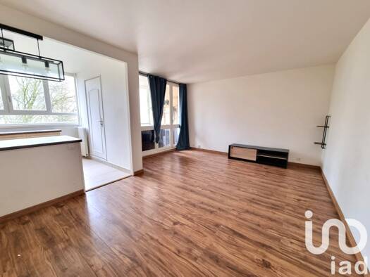 Appartement à vendre 175 000 € 2 pièces 1 chambre 55 m² Étage 2/5 Déviation route Nationale Nord Lagny-sur-Marne 77400