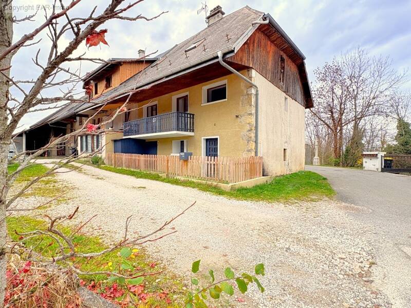 Maison à vendre, 153m², QUINTAL