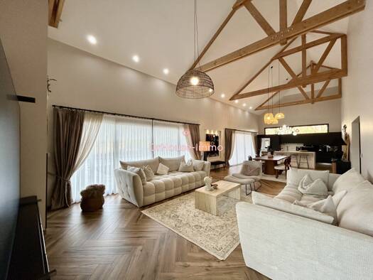 Maison à vendre 523 000 € 6 pièces 3 chambres 227 m² 1 542 m² de terrain Chevillon-sur-Huillard 45700