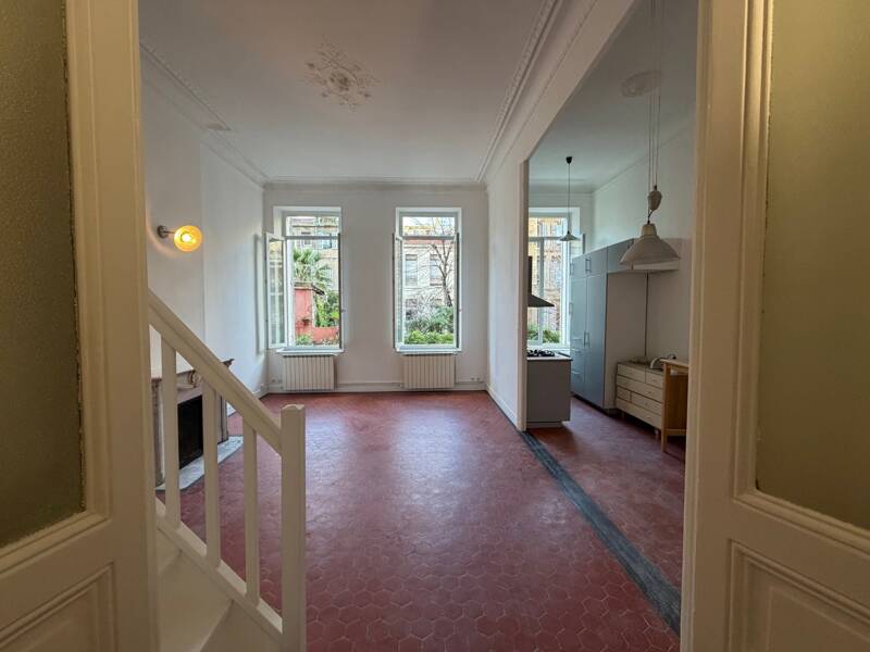 Maison à louer, 84m², MARSEILLE 6E