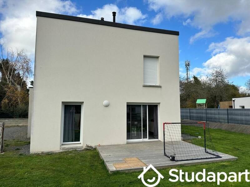 Maison à louer, 102m², PLOUBEZRE