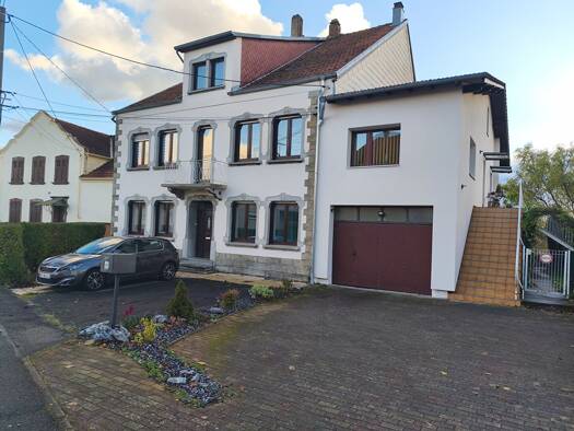 Appartement à louer 680 € 4 pièces 2 chambres 111 m² RDC Hundling 57990