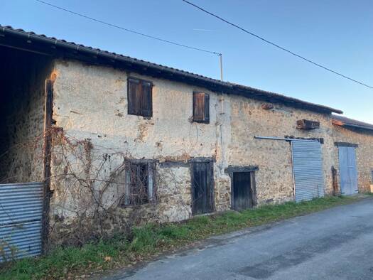 Maison à vendre 57 500 € 4 pièces 3 chambres 90 m² 1 300 m² de terrain Séreilhac 87620