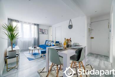 Appartement à louer 650 € 1 pièce 3 chambres 12 m² 2ème étage Van Gogh-Gambetta Savigny-sur-Orge 91600