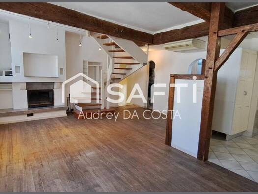 Duplex à vendre 159 000 € 4 pièces 3 chambres 94 m² Étage 1/2 Sainte Croix Oloron-Sainte-Marie 64400
