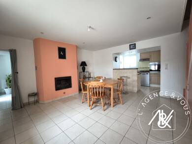Maison à vendre 215 250 € 4 pièces 2 chambres 75 m² 184 m² de terrain St Pere Marc en Poulet 35430