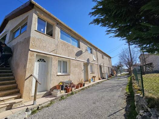 Immeuble à vendre 299 000 € 275 m² Andon 06750