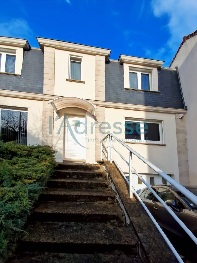 Maison à vendre, 121m², SURESNES