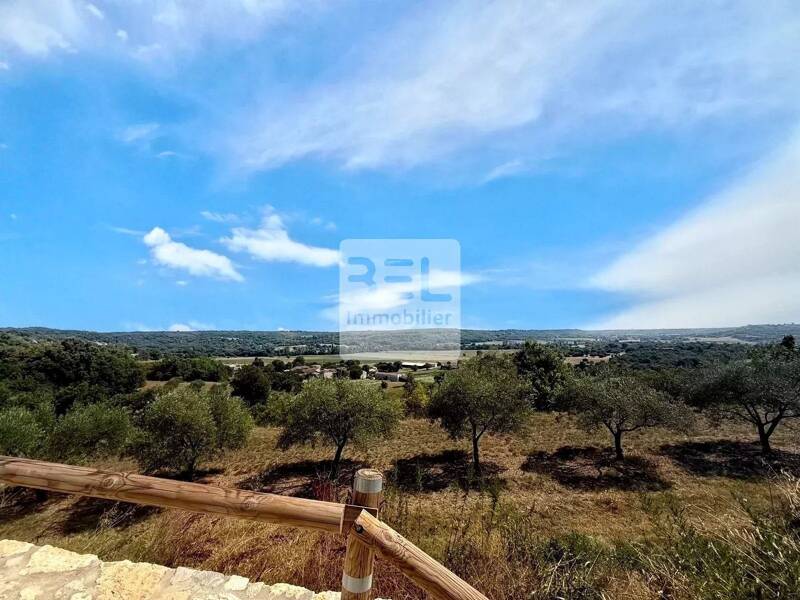 Maison à louer, 120m², LUSSAN