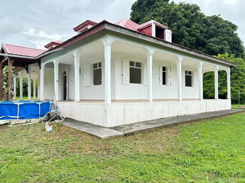 Maison à louer, 195m², CAPESTERRE BELLE EAU