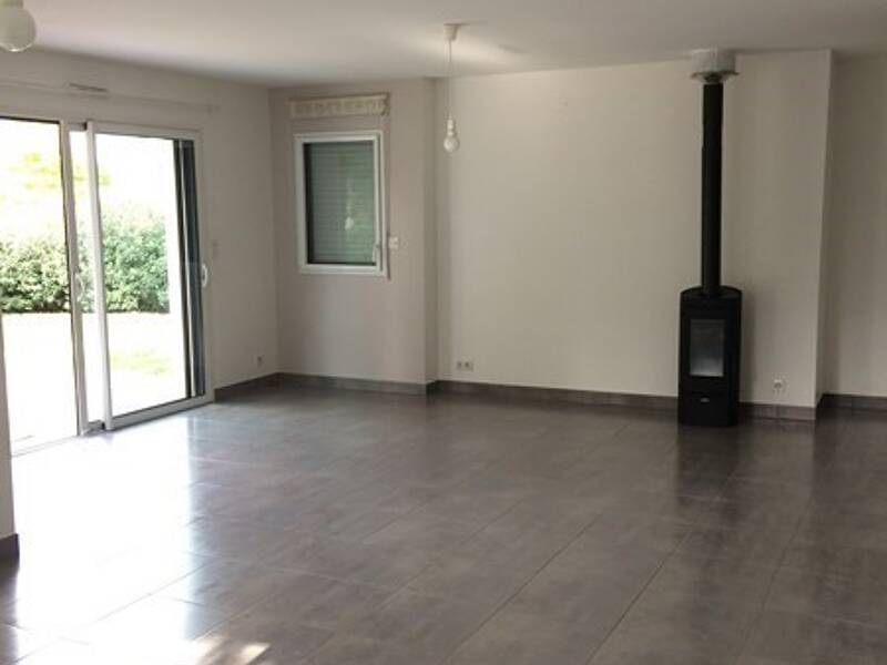 Maison à louer, 135m², PLOEREN