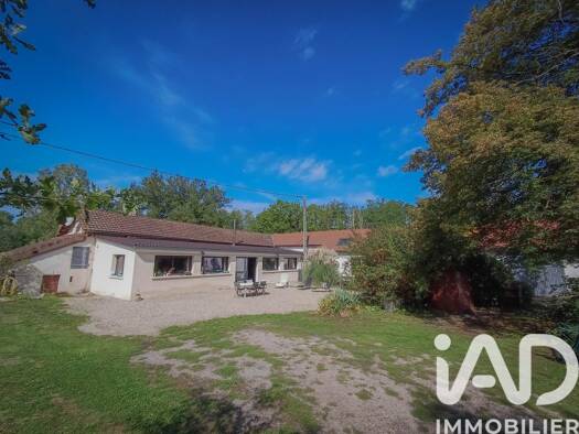 Maison à vendre 295 000 € 6 pièces 3 chambres 245 m² 4 541 m² de terrain Saint-Bérain-sur-Dheune 71510