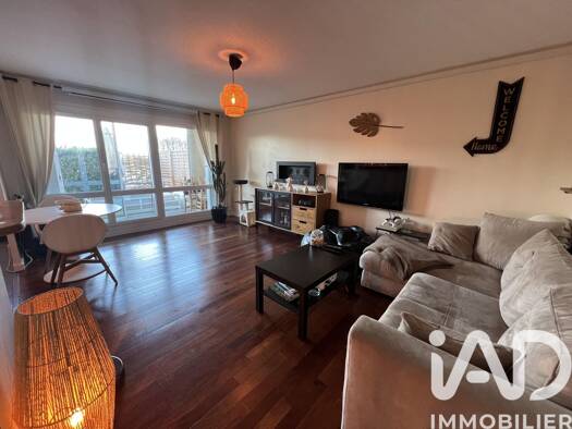 Appartement à vendre 189 000 € 2 pièces 1 chambre 62 m² RDC/3 Centre Nord Évry-Courcouronnes 91000