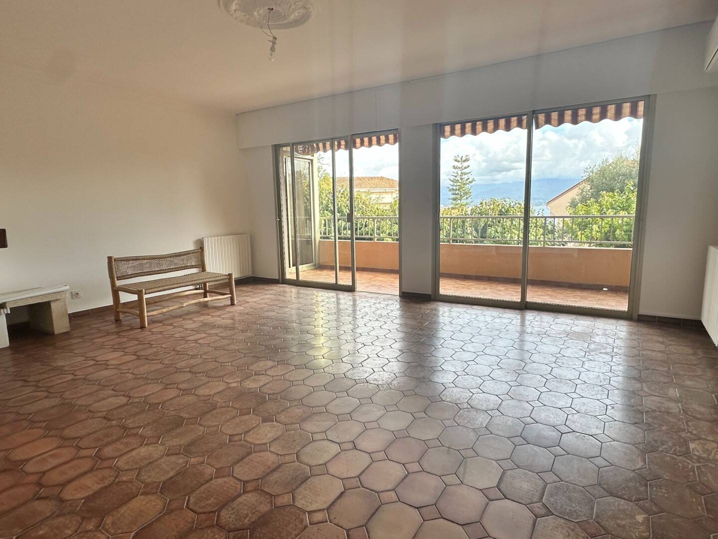 Maison à louer, 127m², AJACCIO