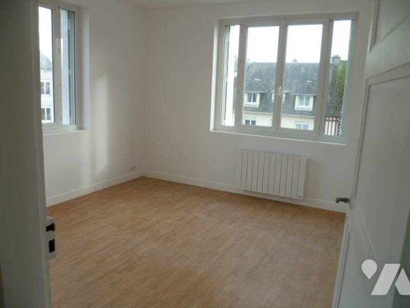 Maison à louer, 66m², PONT L'EVEQUE