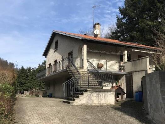 Maison à vendre 195 000 € 5 pièces 3 chambres 97 m² 1 463 m² de terrain Peripherie La Ricamarie 42150