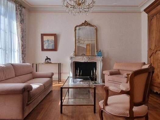 Maison à vendre 211 000 € 7 pièces 4 chambres 158 m² 350 m² de terrain Angouleme 16000