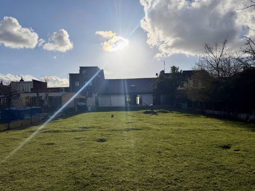 Maison à vendre 550 000 € 7 pièces 6 chambres 180 m² 870 m² de terrain Lys-lez-Lannoy 59390