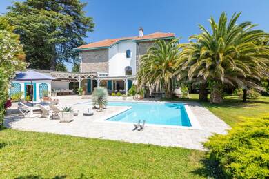 Maison à vendre 2 730 000 € 12 pièces 8 chambres 360 m² 2 780 m² de terrain Bayonne 64100