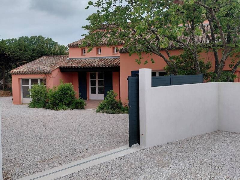 Maison à vendre, 145m², RESTINCLIERES