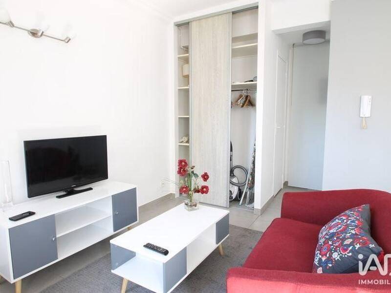 Maison à louer, 50m², PARIS 18E