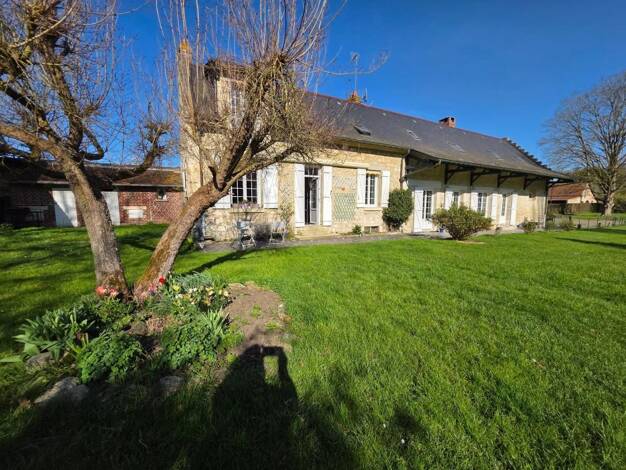 Maison à vendre 299 900 € 5 pièces 4 chambres 200 m² 8 269 m² de terrain Chavignon 02000