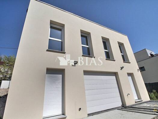 Immeuble à vendre 598 000 € 248 m² Le Houlme 76770