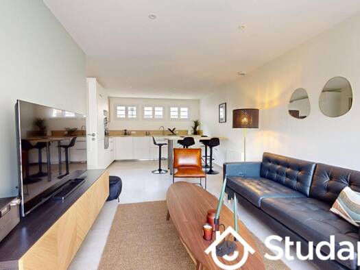 Colocation à louer 510 € 1 pièce 3 chambres 10 m² Étage 1/1 Centre Ville Reims 51100