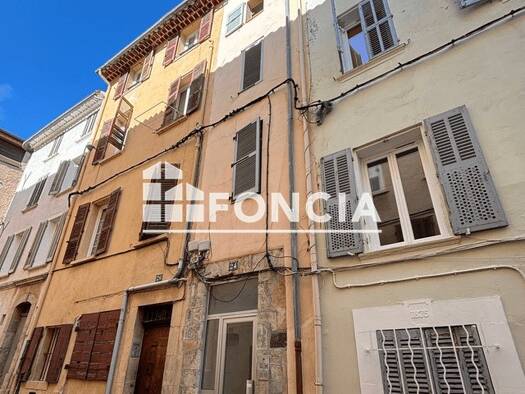 Appartement à louer 237 € 1 pièce 11,7 m² 1er étage dès le 15/04/2026 La Ville Ollioules 83190