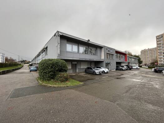 Local commercial à louer 1 208 € 126 m² de surface de vente Le Plateau Bihorel 76420