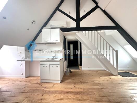 Duplex à louer 900 € 3 pièces 2 chambres 50 m² Dernier étage, Étage 2/2 Étampes 91150