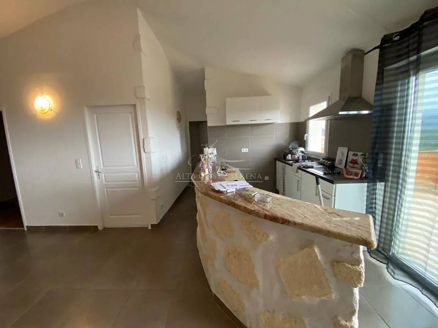 Maison à vendre, 59m², SARI SOLENZARA