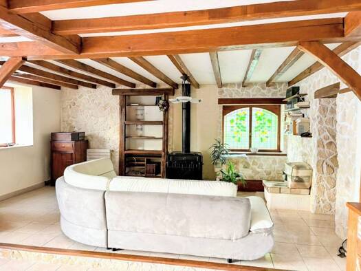 Maison à vendre 161 000 € 3 pièces 2 chambres 108 m² 202 m² de terrain Annesse-et-Beaulieu 24430
