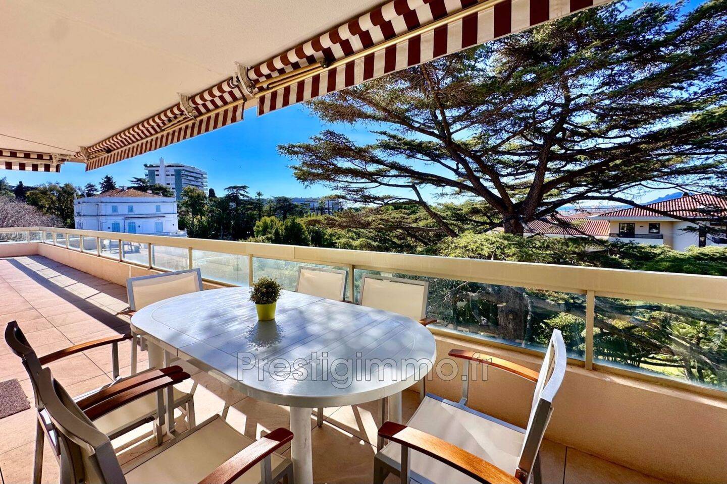 Maison à louer, 95m², CANNES