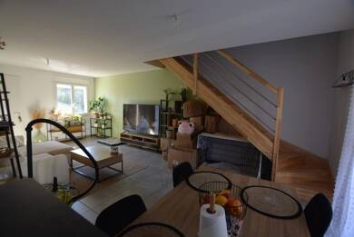 Villa à louer 976 € 4 pièces 3 chambres 82 m² 60 m² de terrain Flourens 31130