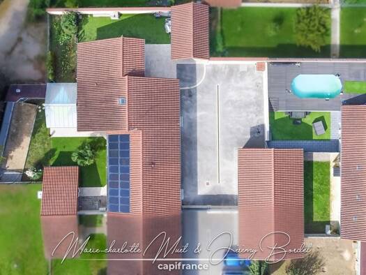 Maison à vendre 339 000 € 6 pièces 4 chambres 220 m² 1 453 m² de terrain Chevroux 01190