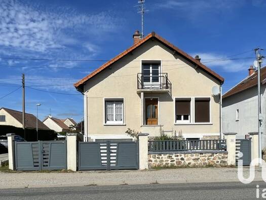 Maison à vendre 135 000 € 5 pièces 4 chambres 108 m² 450 m² de terrain Zone Verte Yzeure 03400