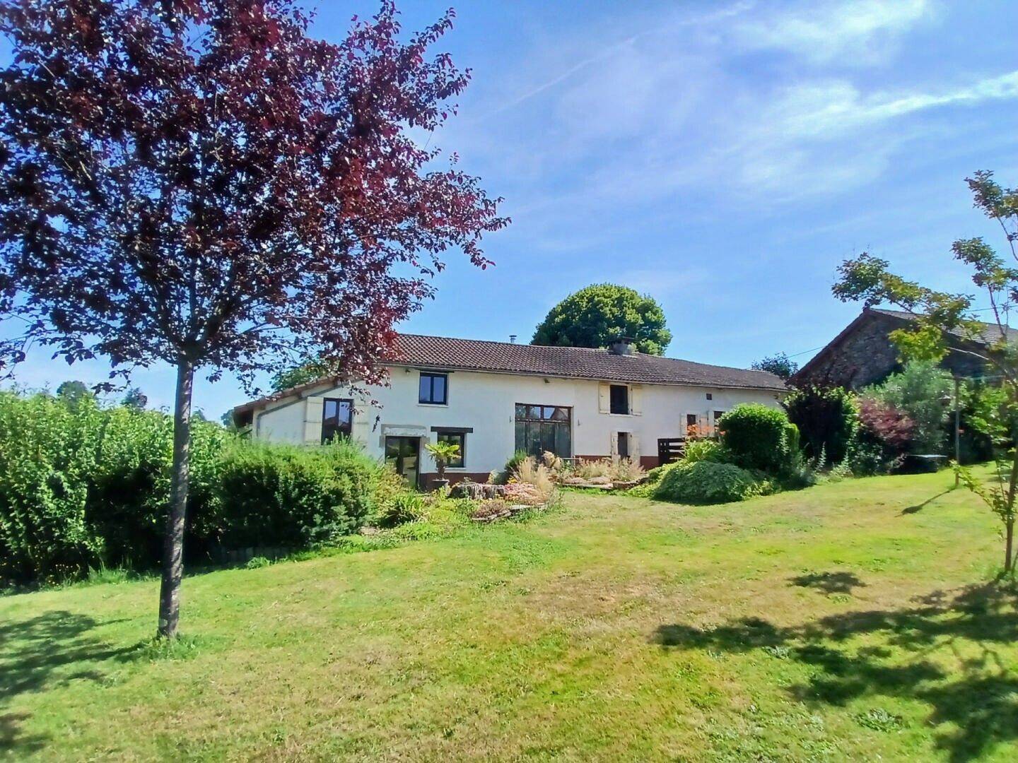 Maison à vendre, 197m², SAINT SAUD LACOUSSIERE