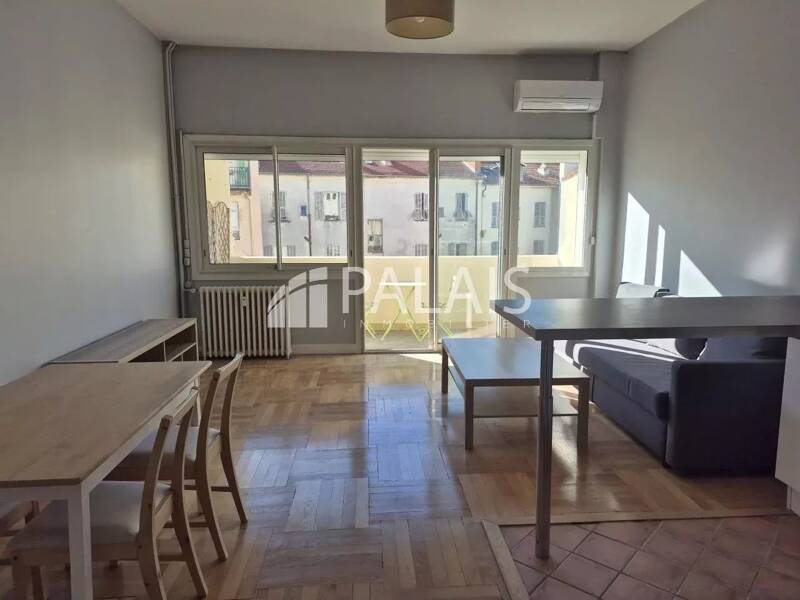 Maison à louer, 49m², NICE