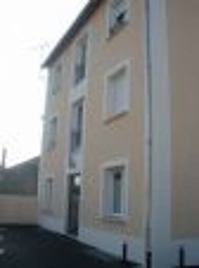 Appartement à louer 665 € 2 pièces 1 chambre 29 m² Étage 1/2 Les Roches Conflans Sainte Honorine 78700