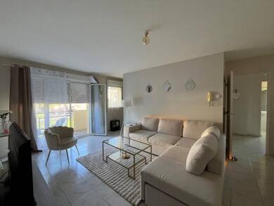 Appartement à vendre 107 000 € 2 pièces 1 chambre 60,3 m² 2 étages Quartier Nord Niort 79000