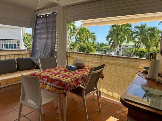 Appartement à vendre 227 000 € 2 pièces 1 chambre 35 m² 2 étages Saint-François 97118