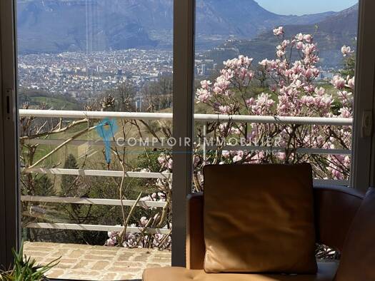 Maison à vendre 795 000 € 8 pièces 6 chambres 254 m² 1 270 m² de terrain Venon 38610