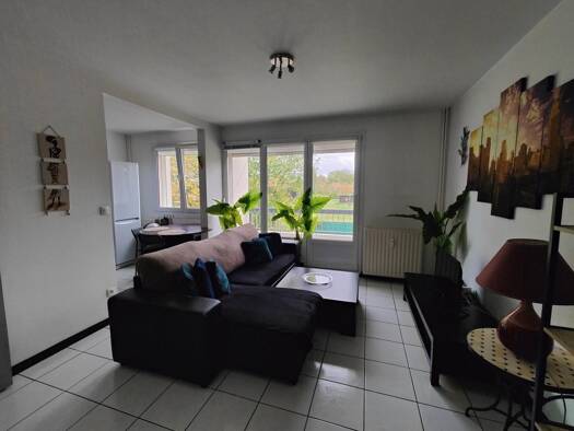 Appartement à louer 712 € 1 pièce 34 m² Étage 1/2 Haubourdin 59320